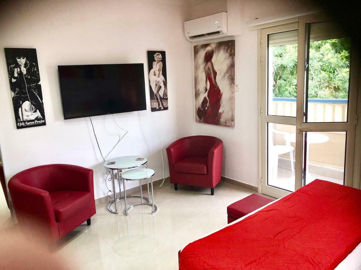 Paphos gardens studio suite Exterior foto